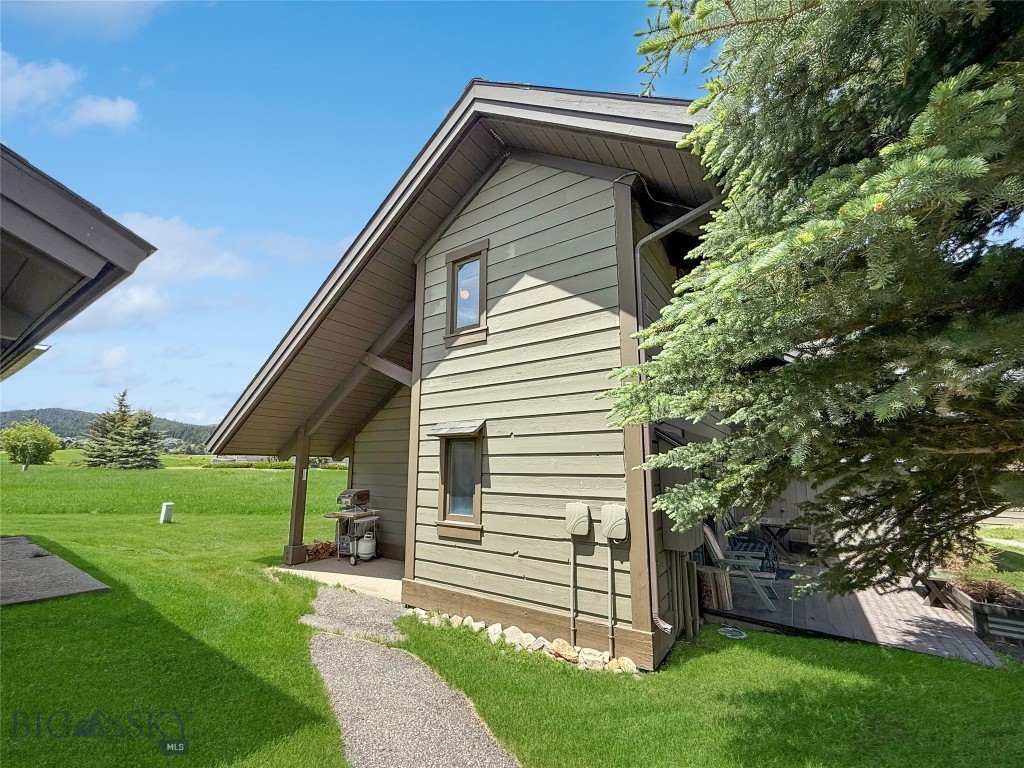Yellowstone Condos - Residential