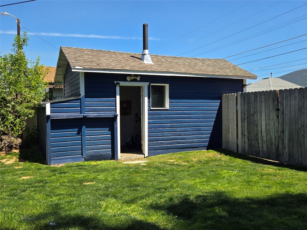 Butte, Montana 59701, United States, 2 Bedrooms Bedrooms, ,1 BathroomBathrooms,Residential,Active,162401