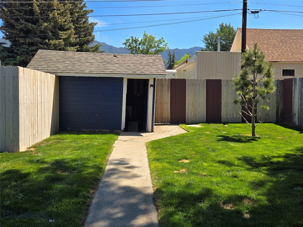 Butte, Montana 59701, United States, 2 Bedrooms Bedrooms, ,1 BathroomBathrooms,Residential,Active,162401