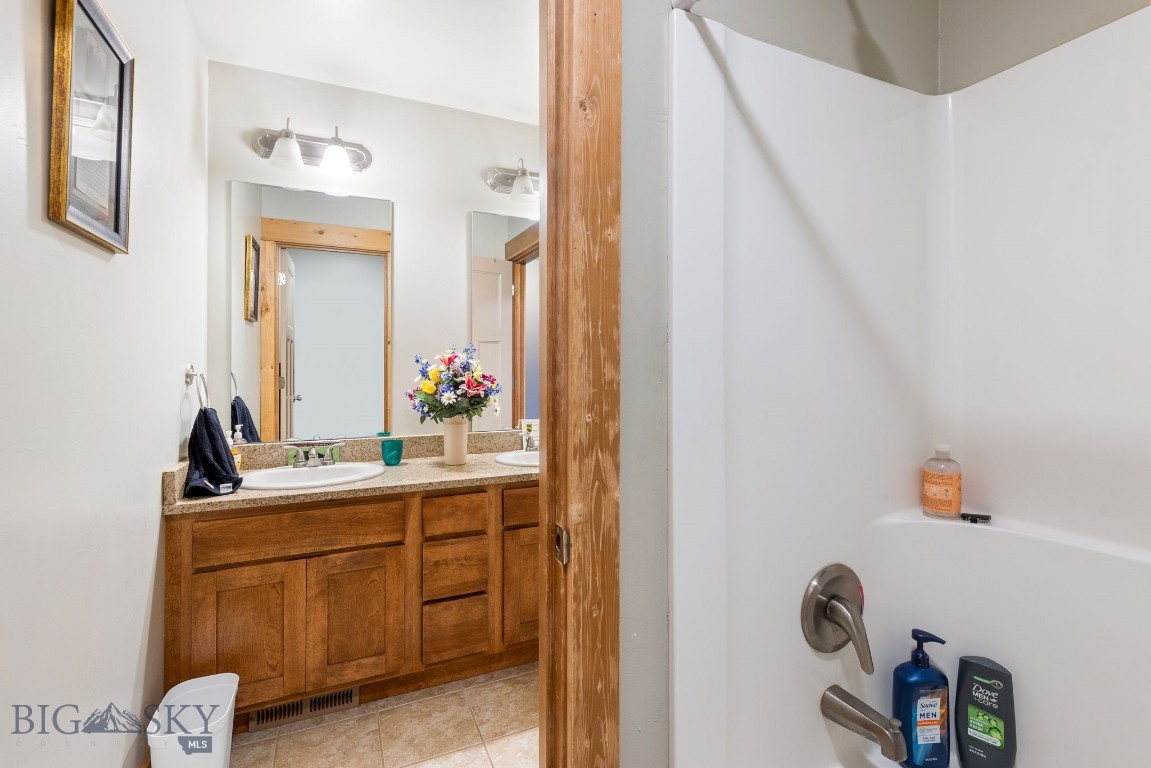 Oak Springs - Residential