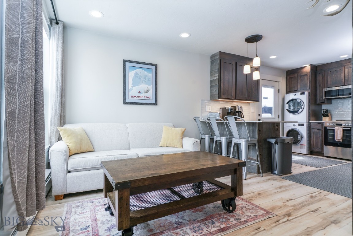 Hill Condos - Residential