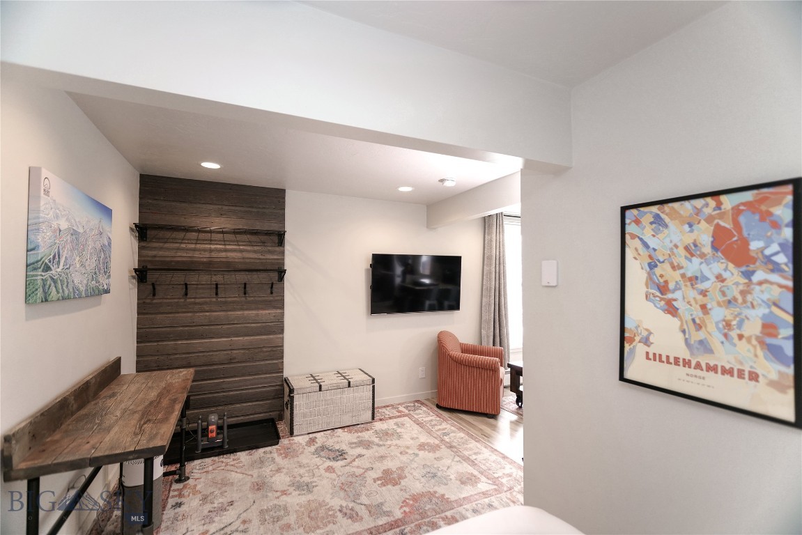 Hill Condos - Residential