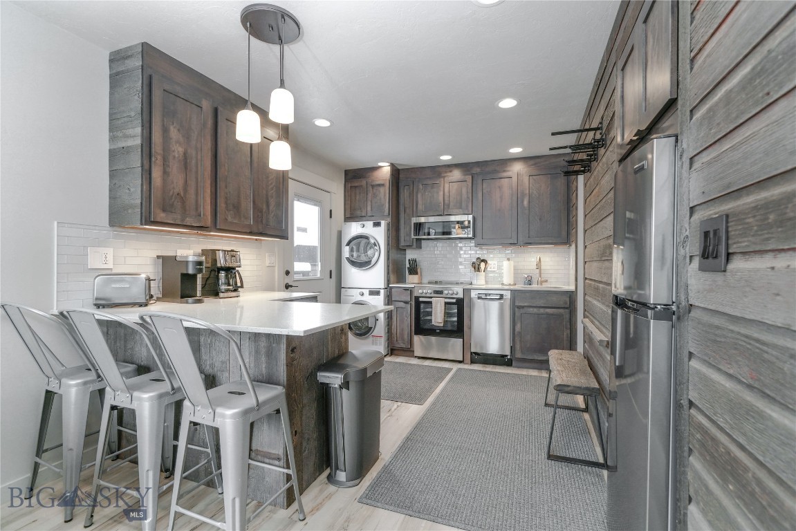 Hill Condos - Residential