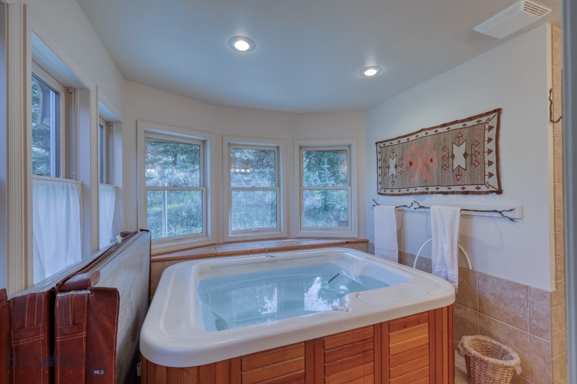 Sweetgrass Hill - Residential