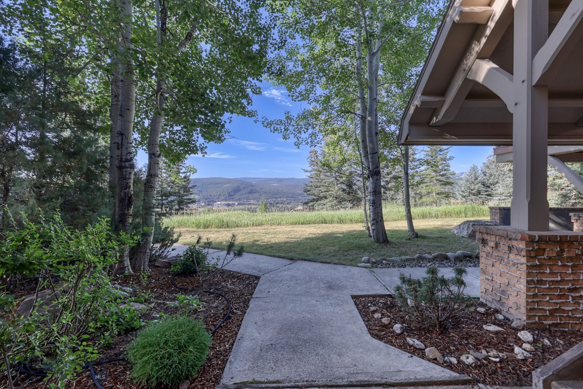 Sweetgrass Hill - Residential