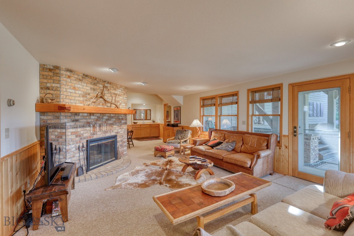 Sweetgrass Hill - Residential