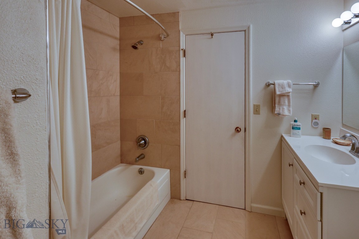 Sweetgrass Hill - Residential
