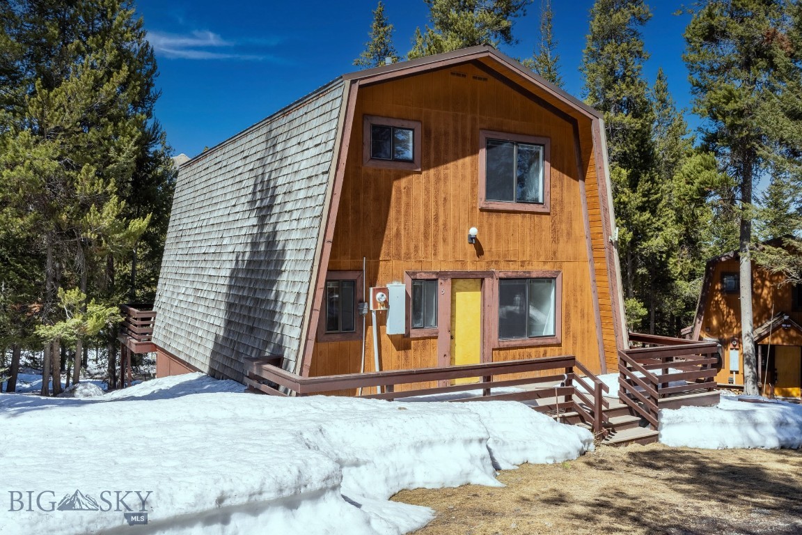 255 Fishermans Village Loop
