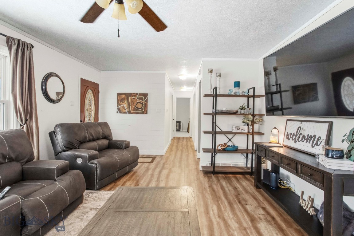 3541 Willoughby Avenue