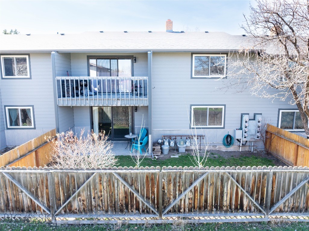 Maple Leaf Condo - Residential