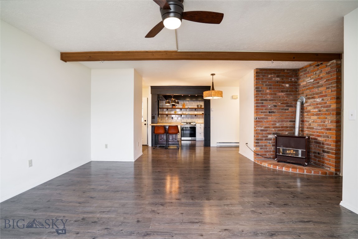 Maple Leaf Condo - Residential