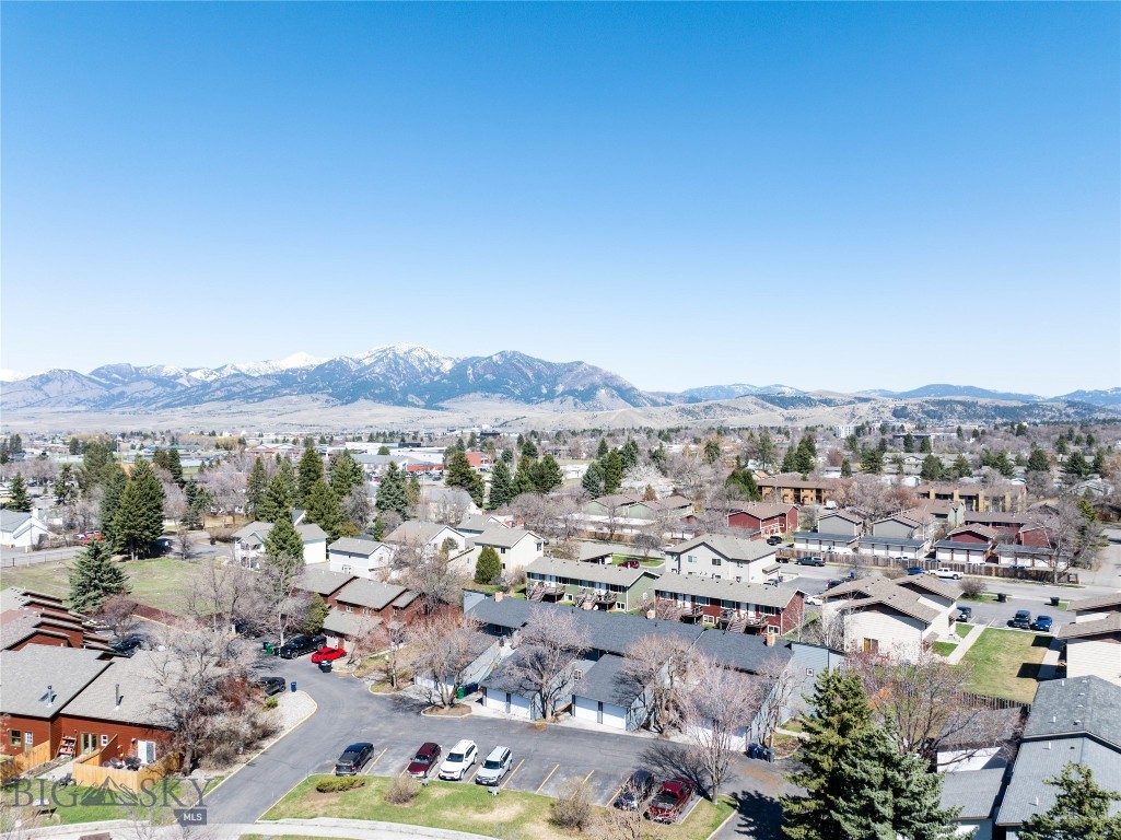 Maple Leaf Condo - Residential