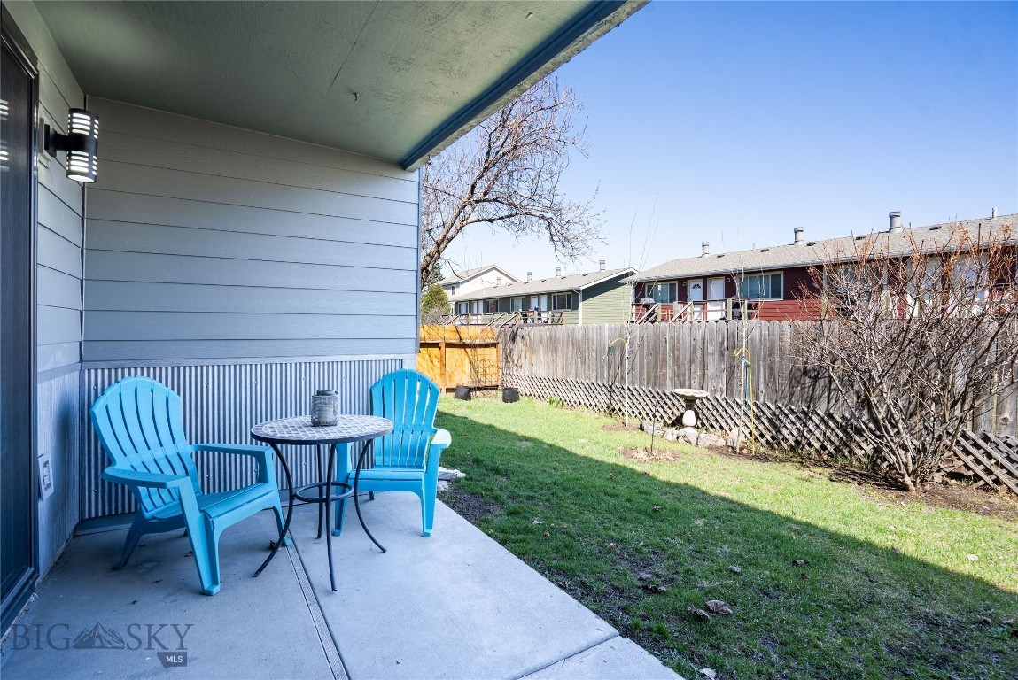 Maple Leaf Condo - Residential