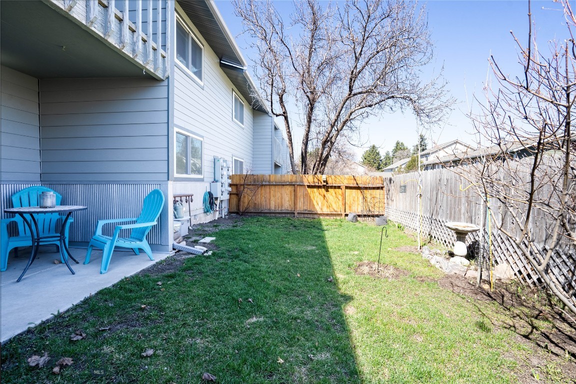 Maple Leaf Condo - Residential