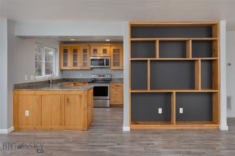 Photo of 877 Forestglen Drive #5H, Bozeman, MT 59718 (MLS # 414553)