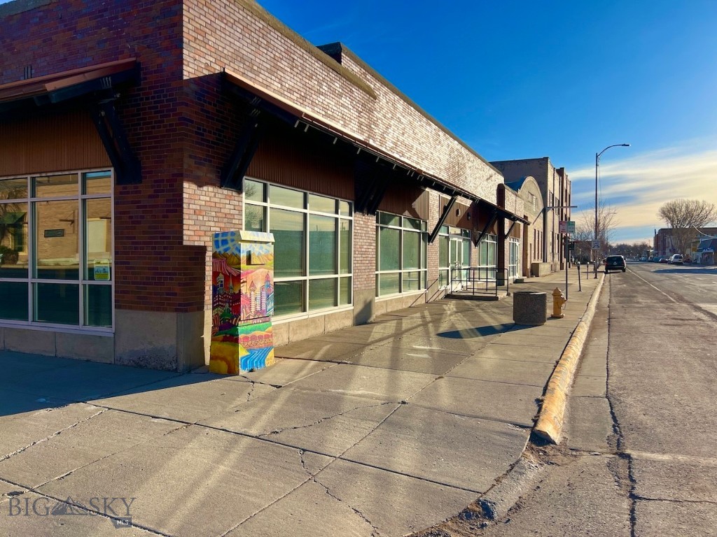 201 & 207 2nd Avenue S