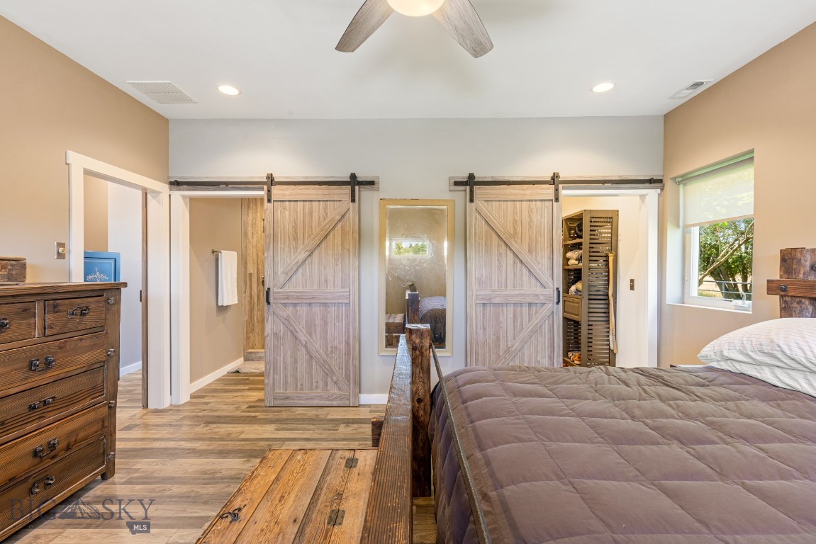 Manhattan, Montana 59741, United States, 5 Bedrooms Bedrooms, ,3 BathroomsBathrooms,Residential,Pending,204771