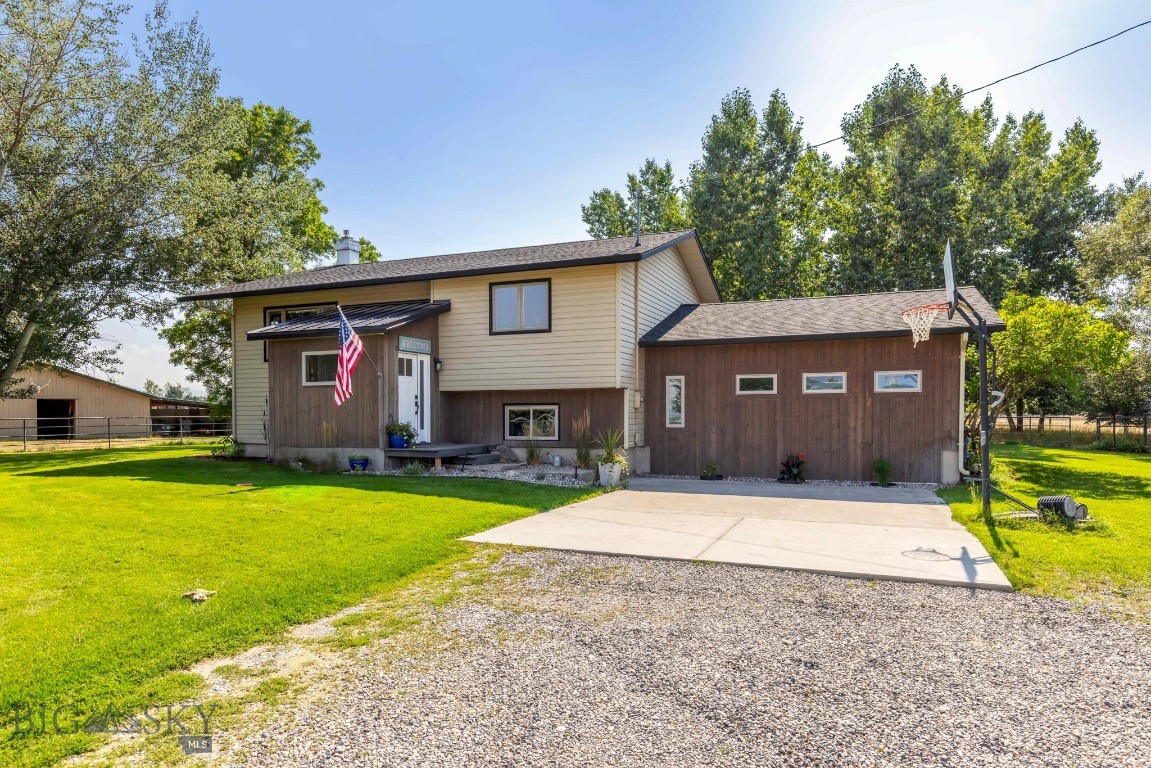 Manhattan, Montana 59741, United States, 5 Bedrooms Bedrooms, ,3 BathroomsBathrooms,Residential,Pending,204771