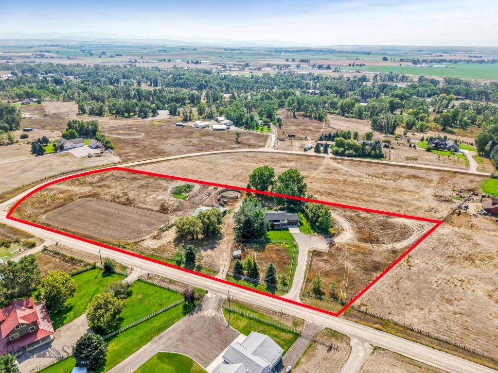 Manhattan, Montana 59741, United States, 5 Bedrooms Bedrooms, ,3 BathroomsBathrooms,Residential,Pending,204771