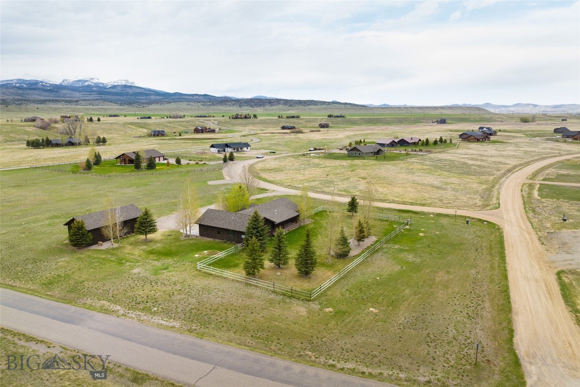5 Killdeer Court