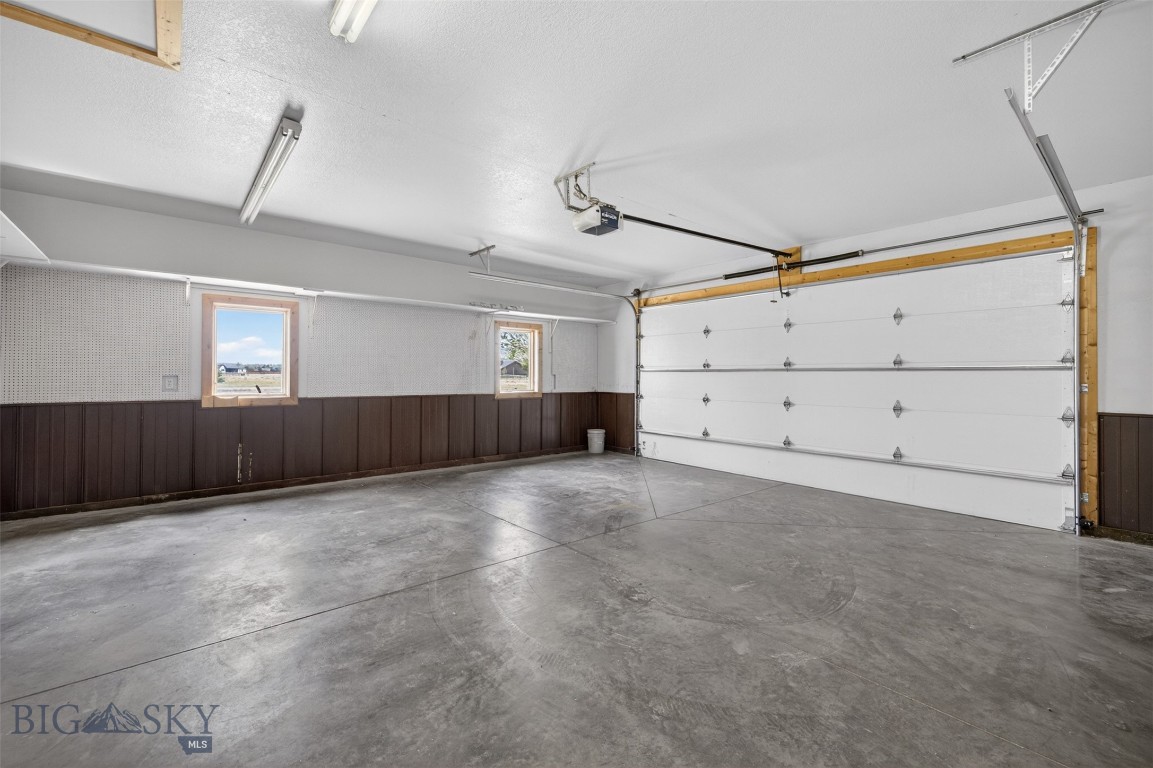 Sky View in Ennis - Residential