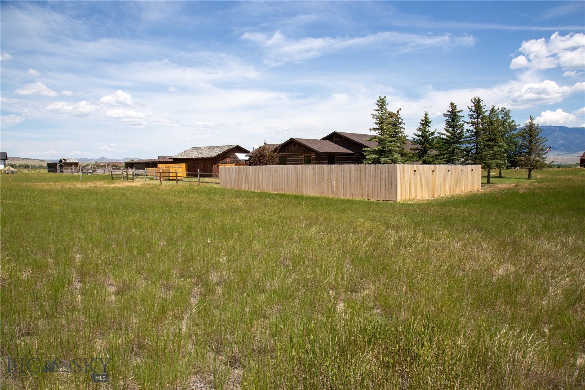 Antelope Meadows - Residential