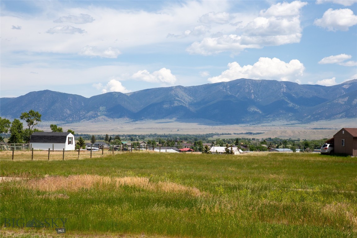 Antelope Meadows - Residential