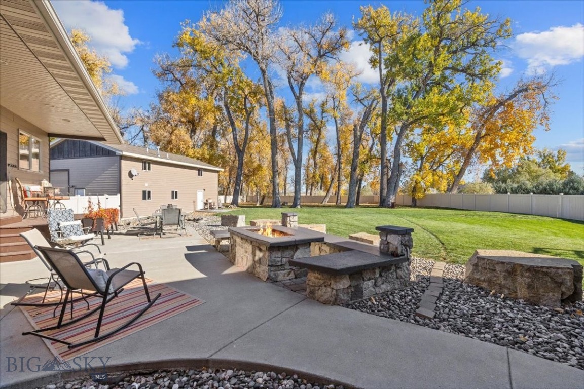 1627 Brookway Circle