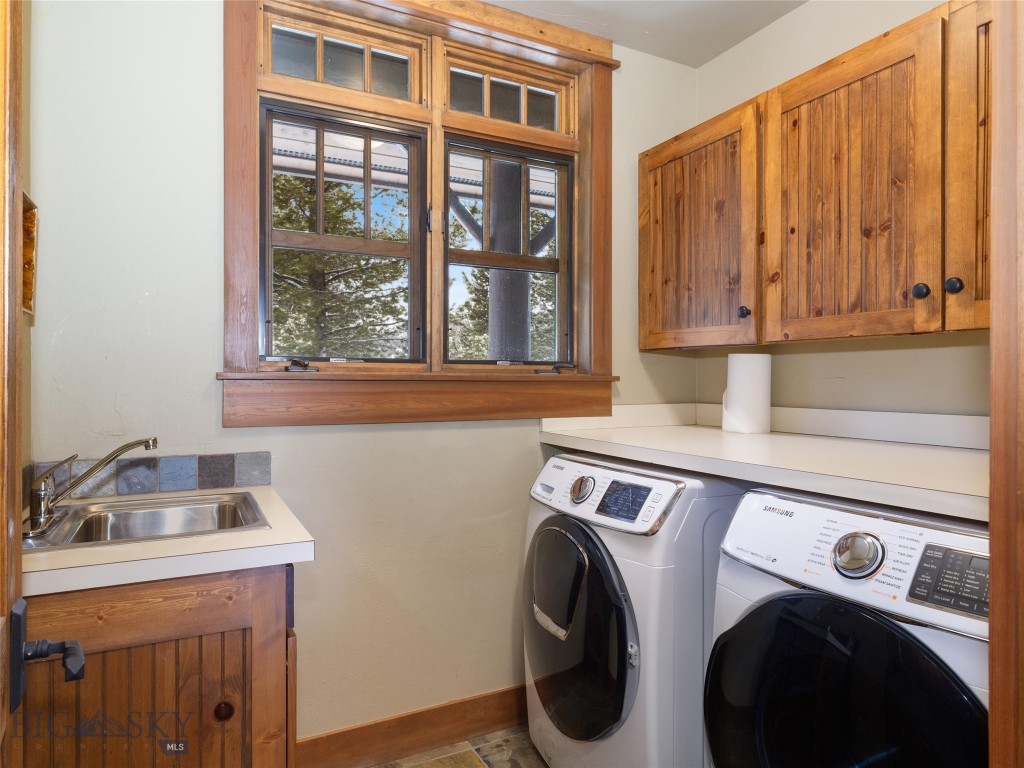 Big Sky, Montana 59716, United States, 5 Bedrooms Bedrooms, ,5 BathroomsBathrooms,Residential,Contingent,26422