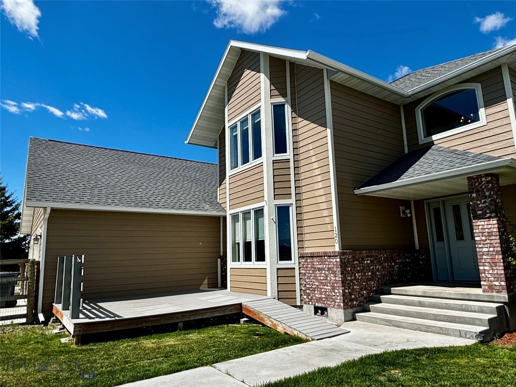 120 Rodeo Trail