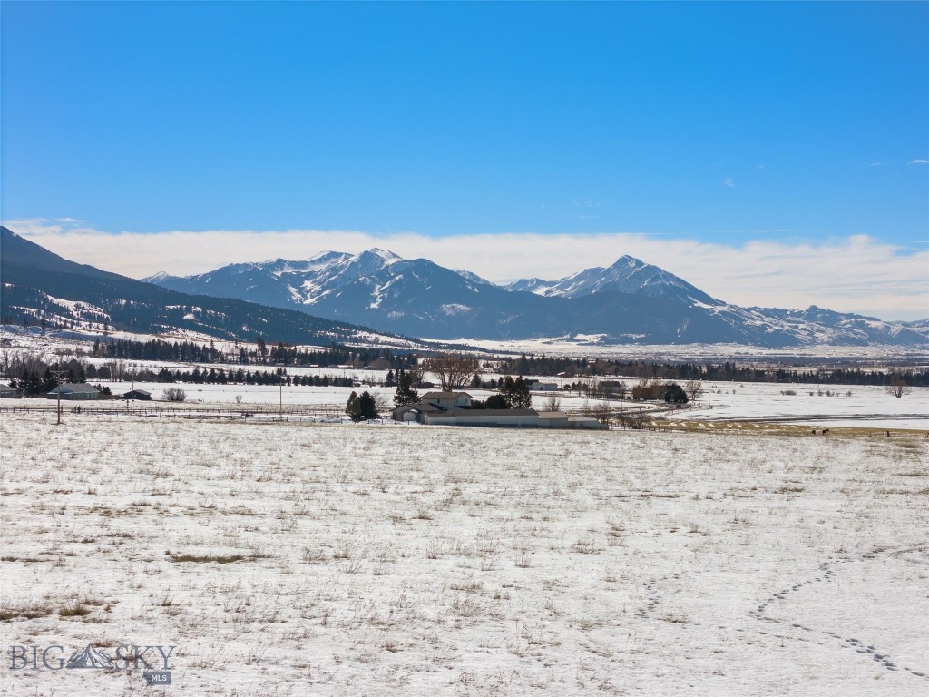 Mt Deland Estates - Land