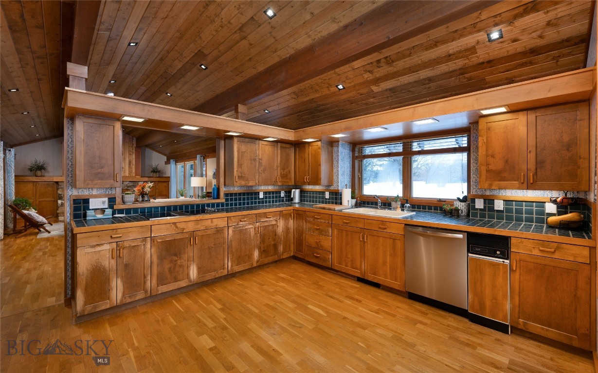 Westridge M Condo - Residential