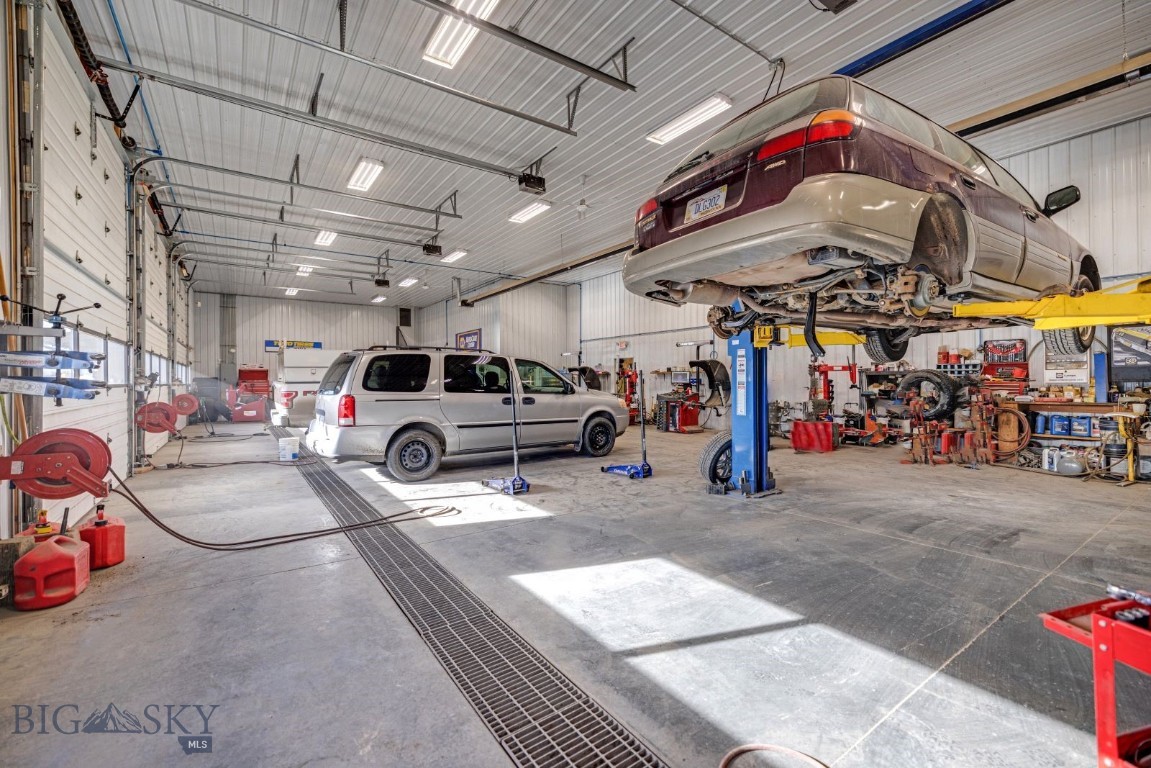 Bozeman, Montana 59715, United States, ,Commercial,Pending,65894