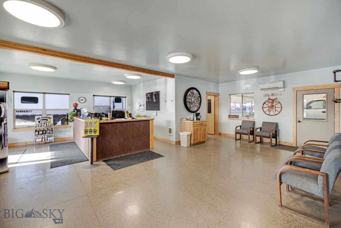 Bozeman, Montana 59715, United States, ,Commercial,Pending,65894