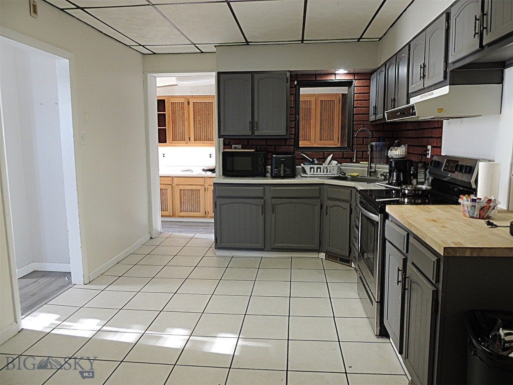 2 Cherry Street