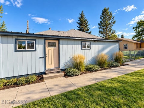 Photo of 412 E Lewis Street, Livingston, MT 59047 (MLS # 415252)