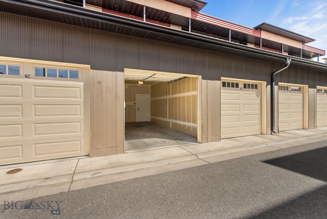 Bridgeview Condo - Residential