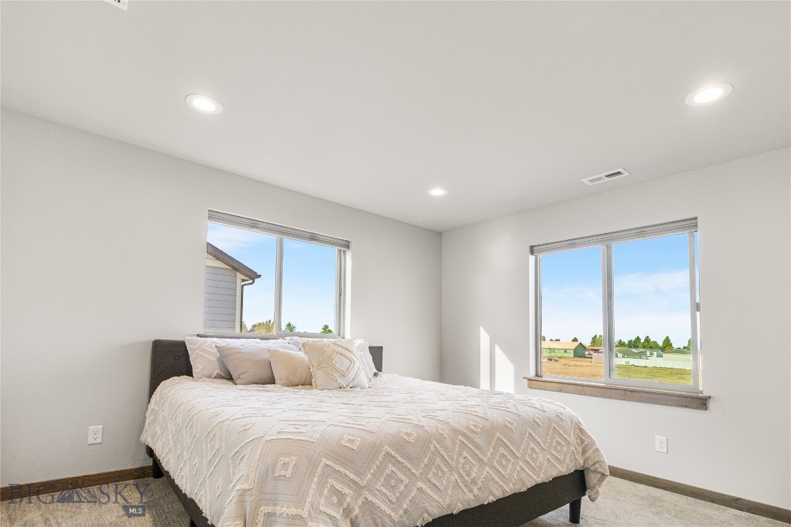 Cloverleaf Meadows - Residential