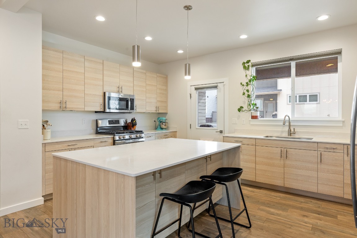 The Lakes at Valley West - Residential