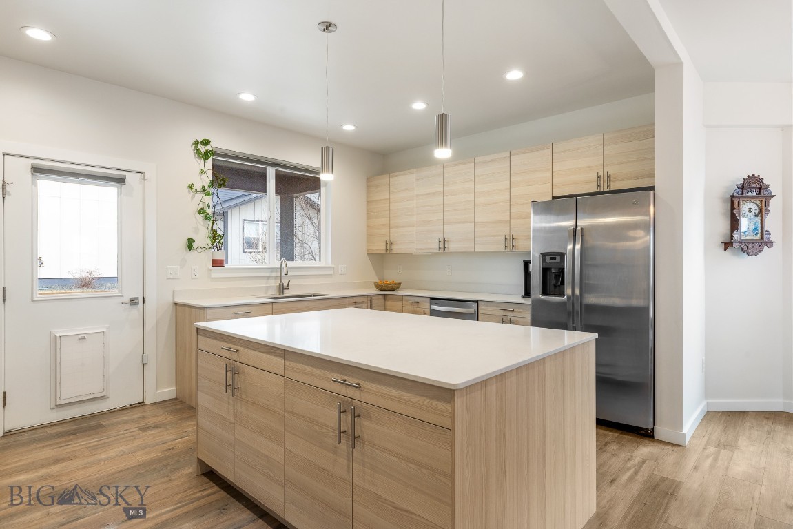 The Lakes at Valley West - Residential