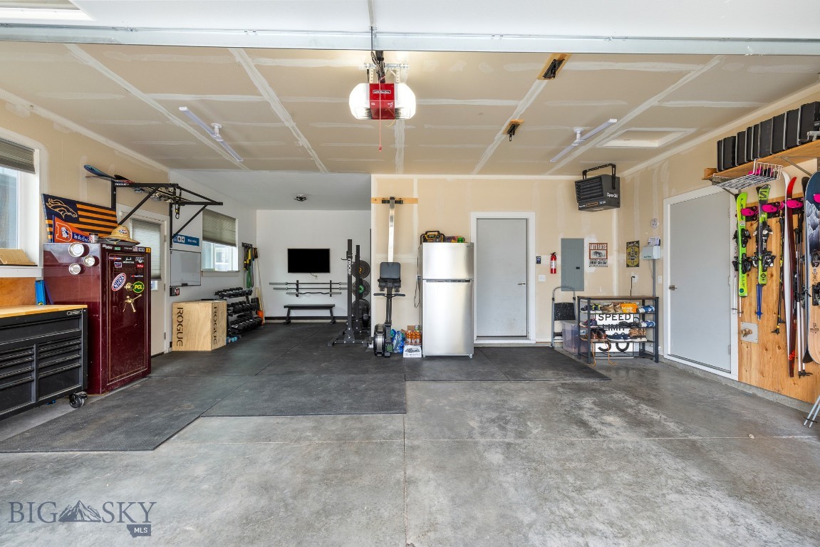 The Lakes at Valley West - Residential