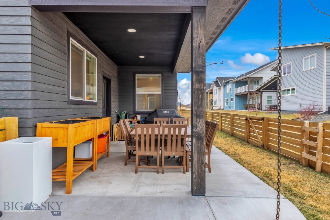 The Lakes at Valley West - Residential