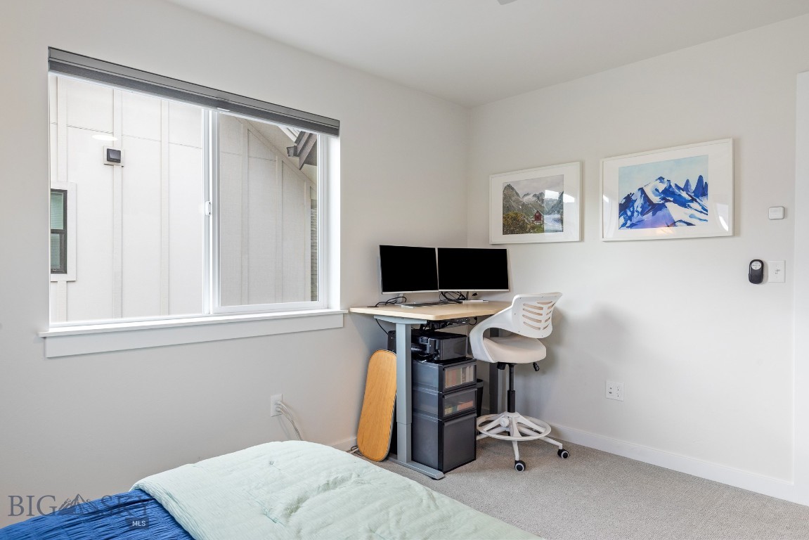 The Lakes at Valley West - Residential