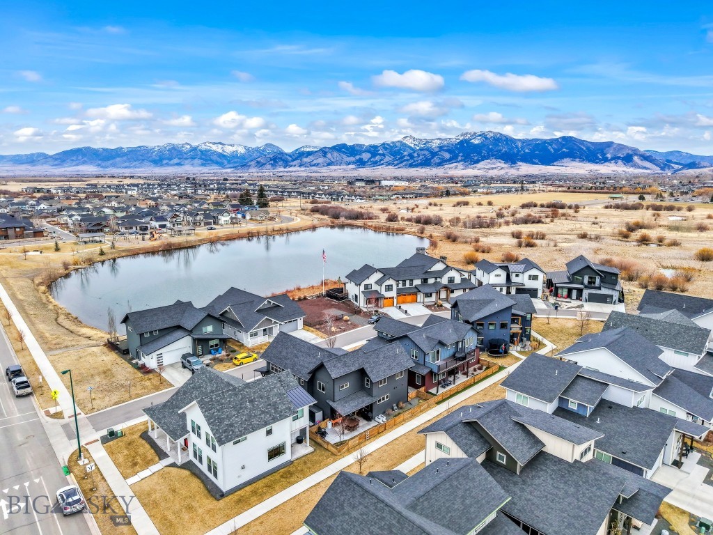 The Lakes at Valley West - Residential