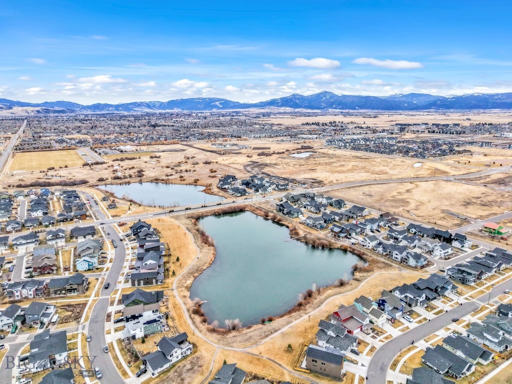 The Lakes at Valley West - Residential