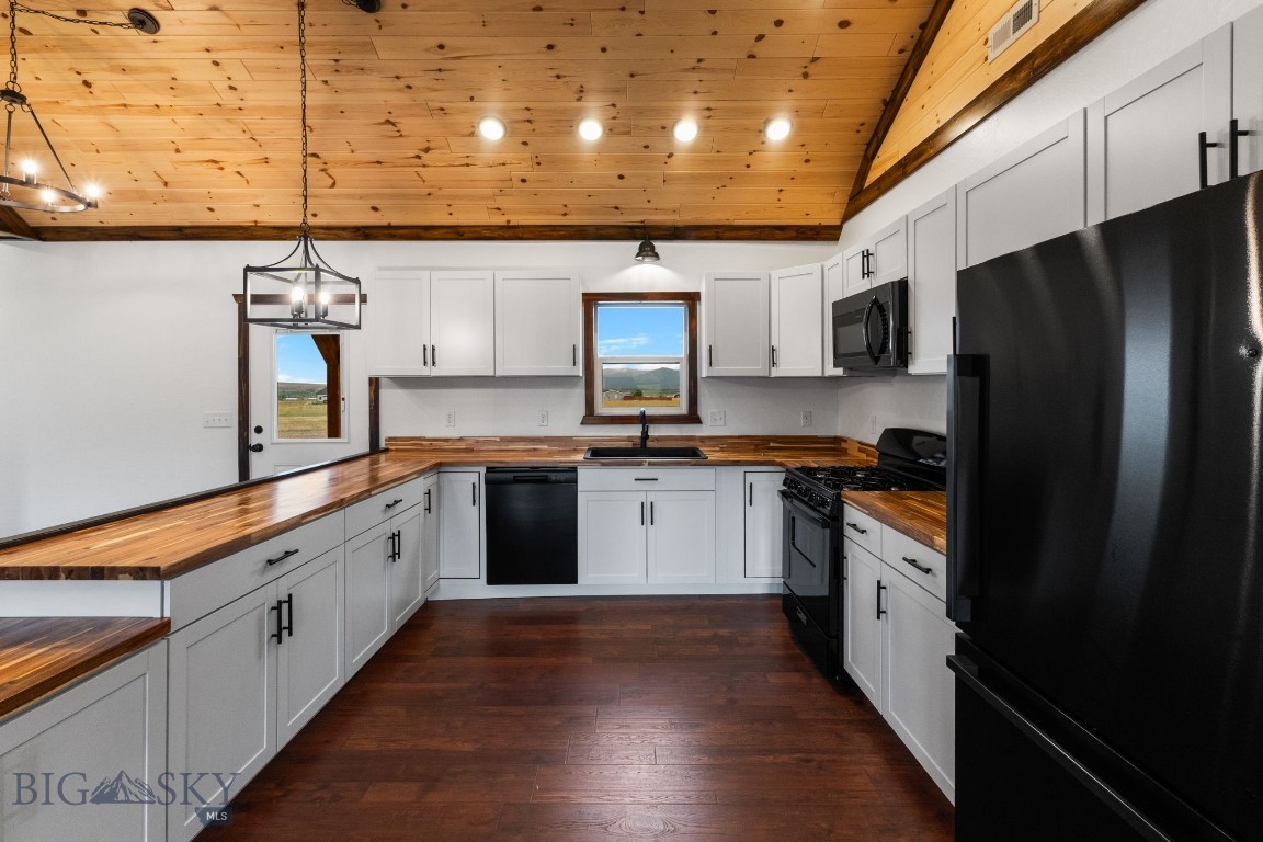 Ruby Rock - Residential