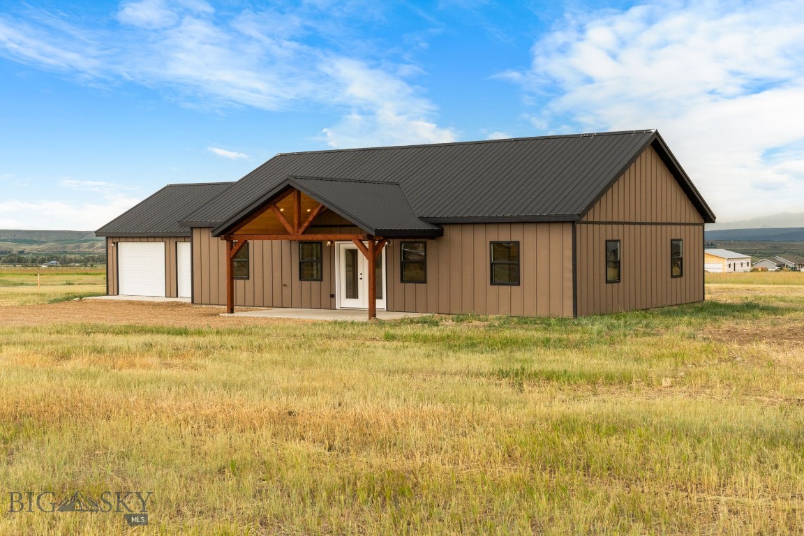 Ruby Rock - Residential