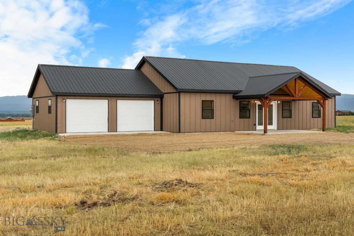Ruby Rock - Residential
