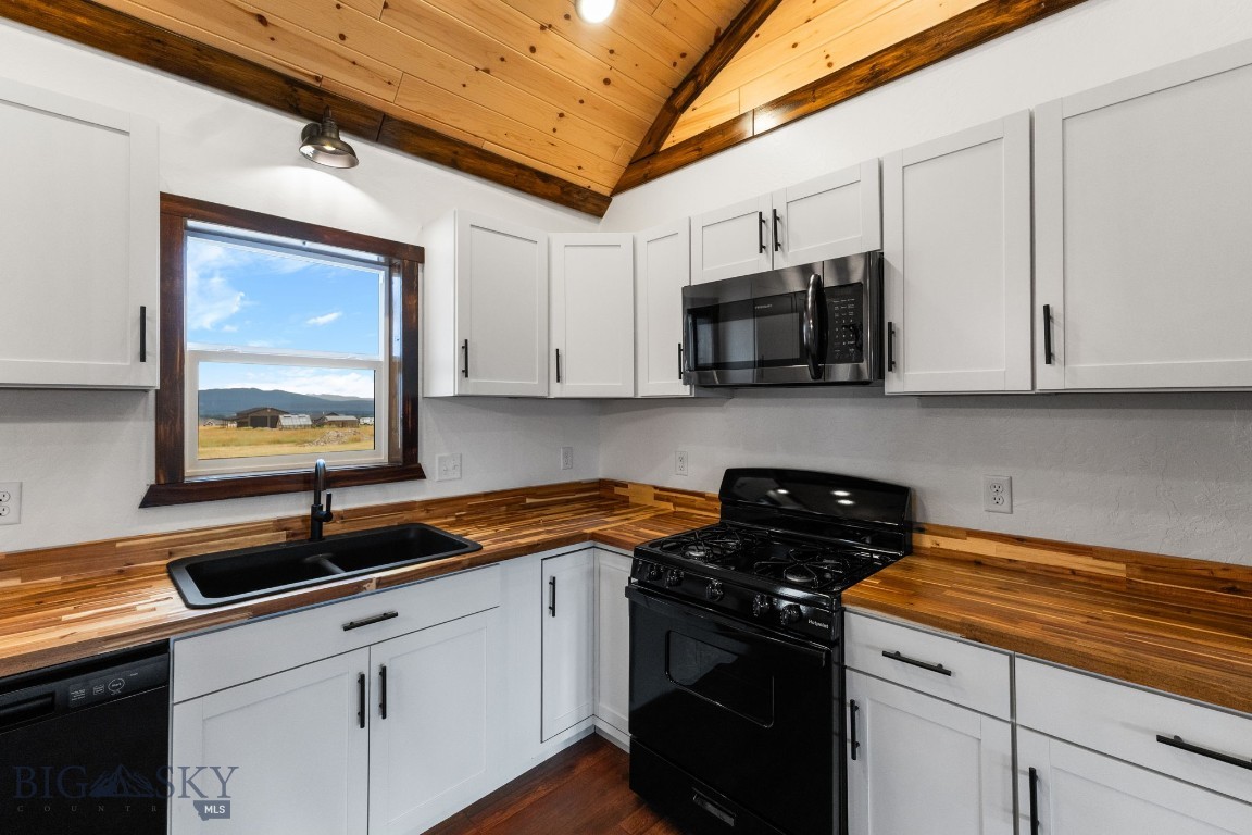 Ruby Rock - Residential