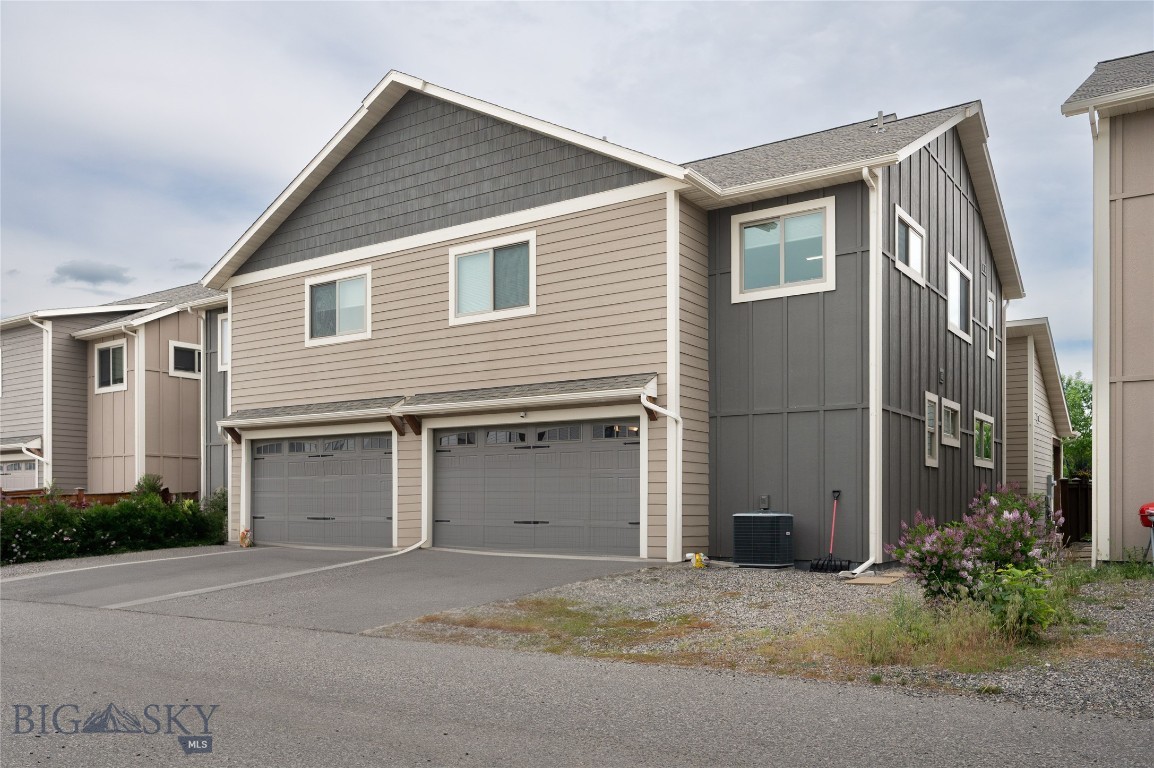 3165 Summer View Lane